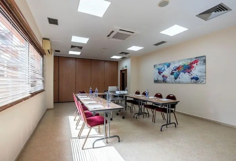 هتل Travelodge Murcia