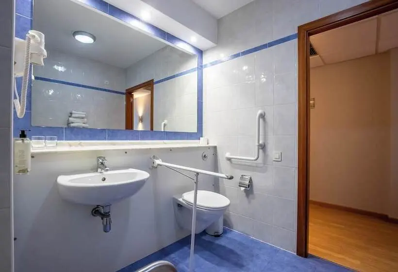 هتل Travelodge Murcia