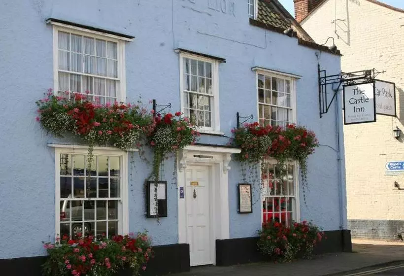 ユースホステル The Castle Inn