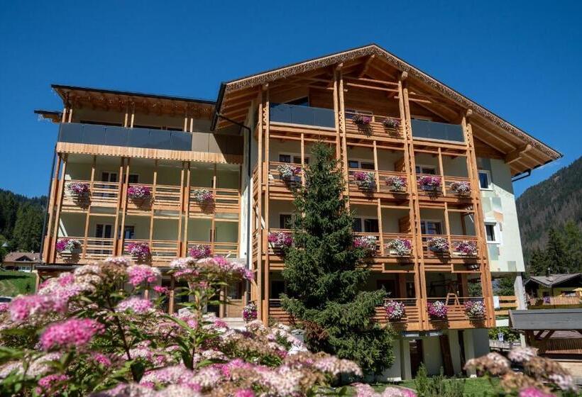 호텔 Albergo Garni Edy