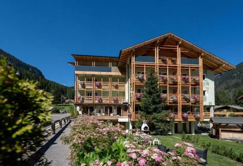 هتل Albergo Garni Edy
