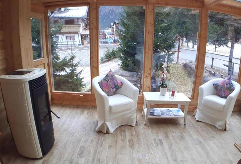 호텔 Albergo Garni Edy