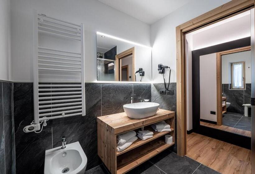 호텔 Albergo Garni Edy