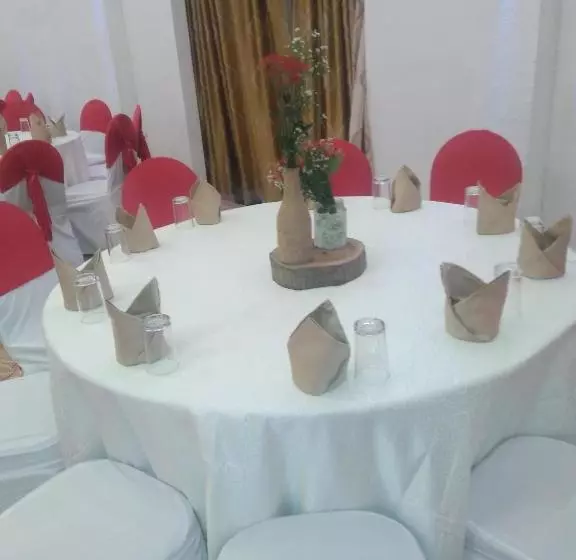 Hotelli Green Shadows Beach