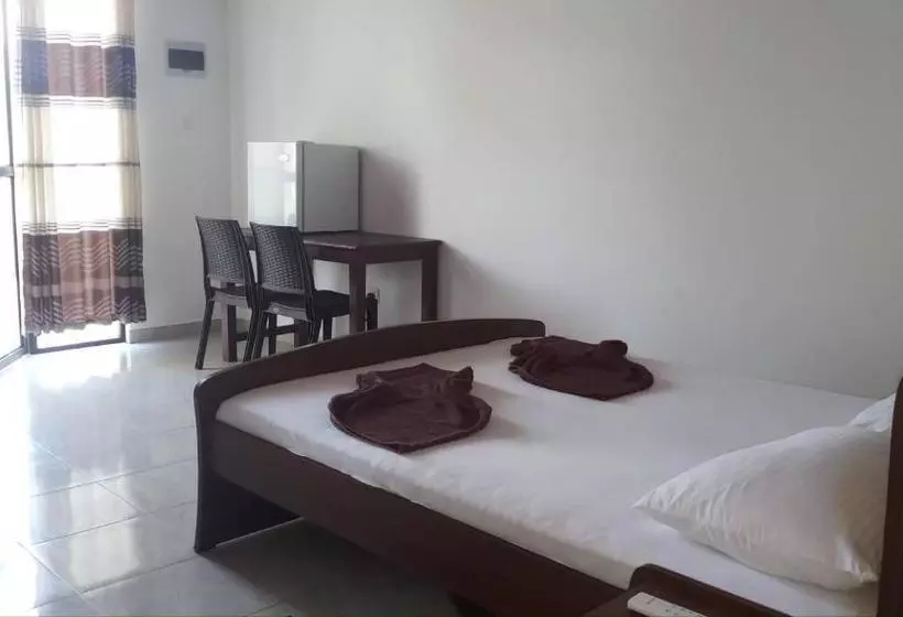 Hotelli Green Shadows Beach