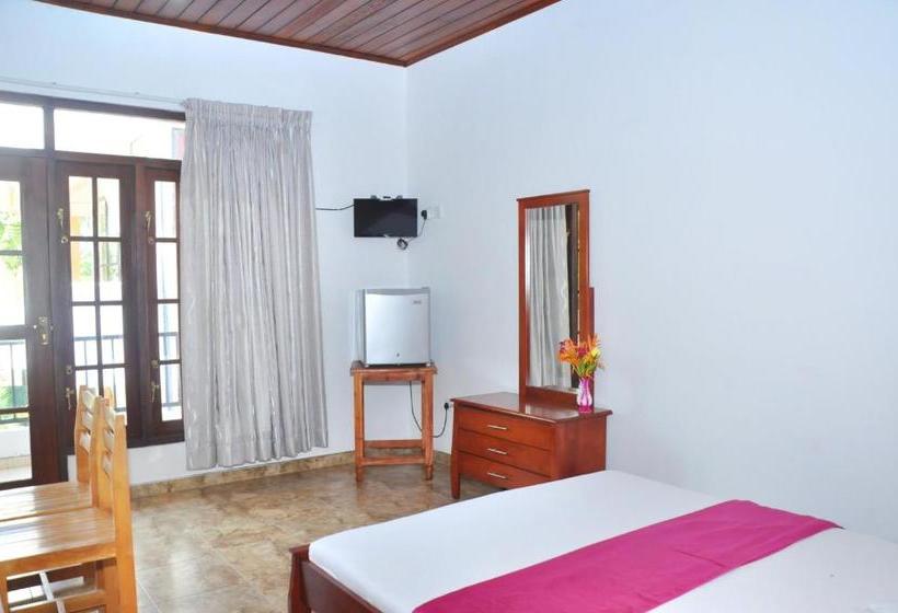 ホテル Green Shadows Beach