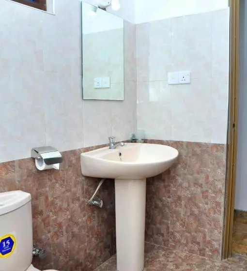 Hotelli Green Shadows Beach