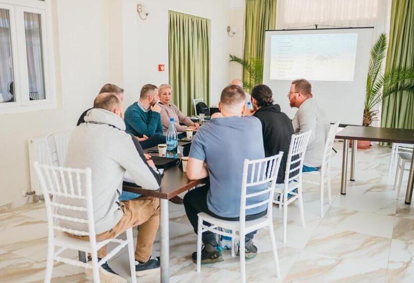 پانسیون Metropol