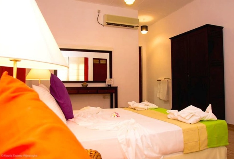 בית מלון כפרי Ariyana Wellness Retreat Yala