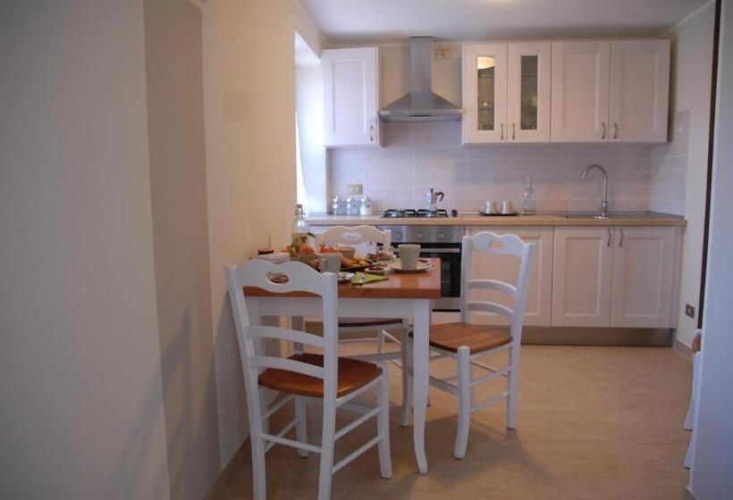 ホテル Bed & Breakfast Castello Regina