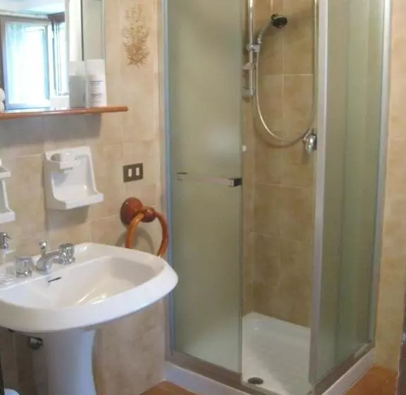 Hotelli Bed & Breakfast Castello Regina