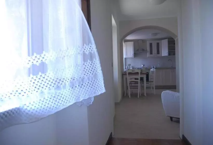 Hotelli Bed & Breakfast Castello Regina