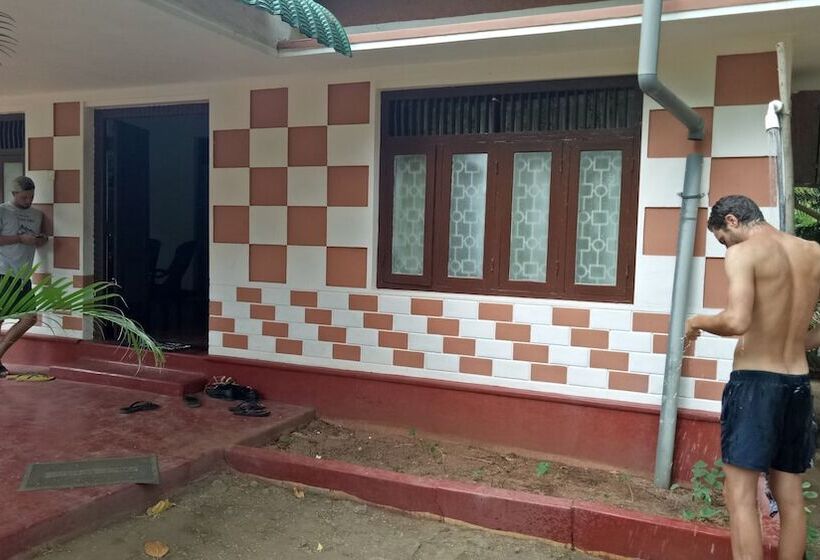 Hotell Neem Beach House