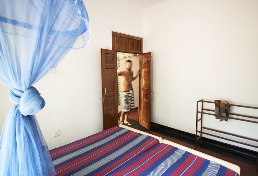 Hotell Neem Beach House