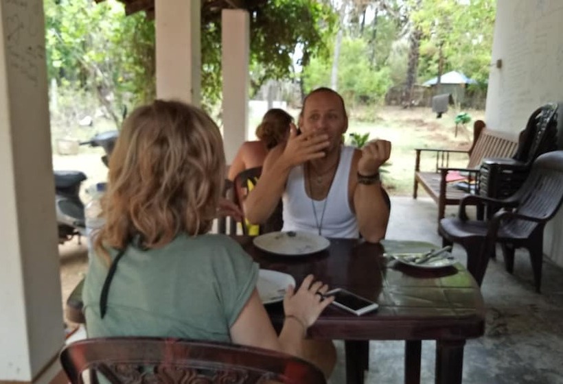 Hotell Neem Beach House