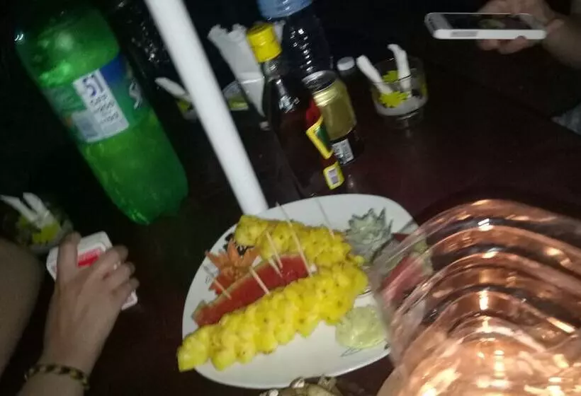 هتل Neem Beach House