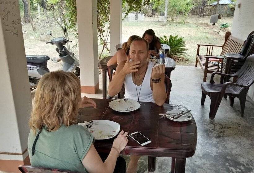 Hotell Neem Beach House