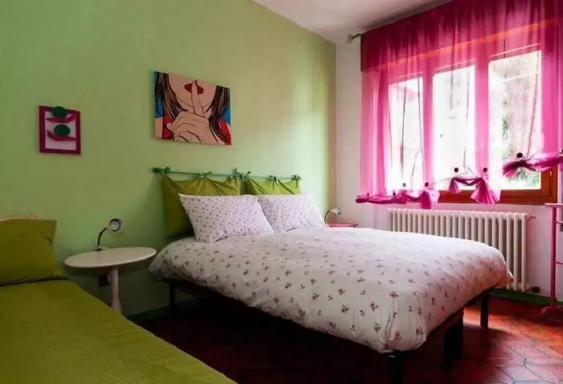 Hotelli Rainbow House