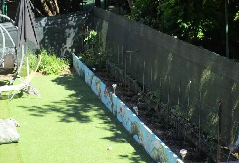 Hotelli Rainbow House