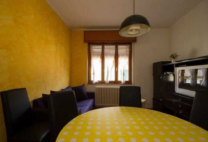 호텔 Rainbow House