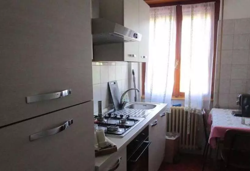 Hotelli Rainbow House