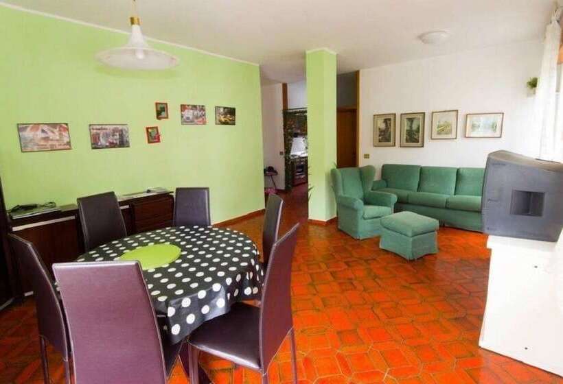 호텔 Rainbow House