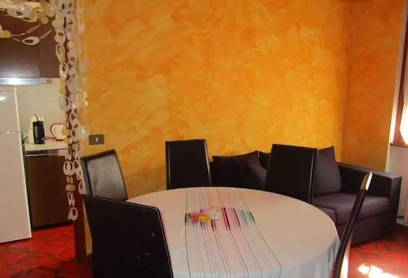 Hotelli Rainbow House