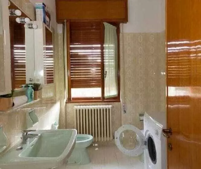 Hotelli Rainbow House