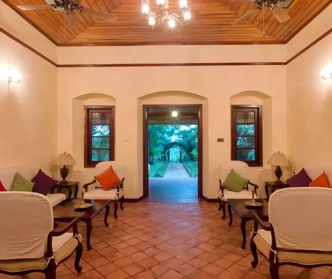 Hotelli Thebuwana Bungalow