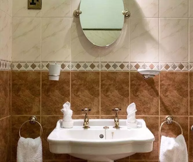 Hotelli Thebuwana Bungalow