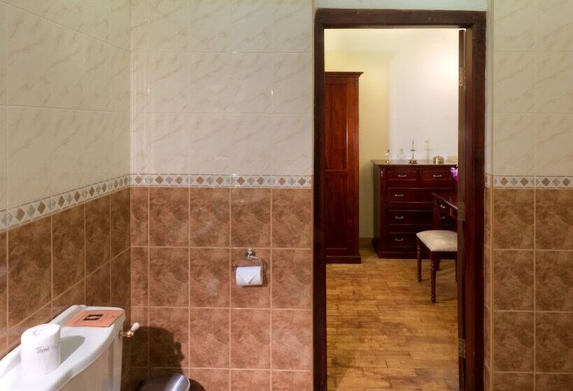 Отель Thebuwana Bungalow