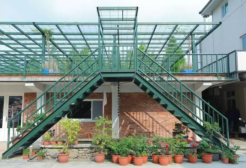 هتل Urarakana B&b