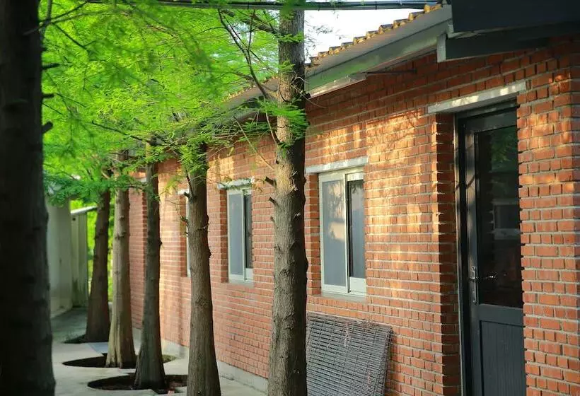 هتل Urarakana B&b