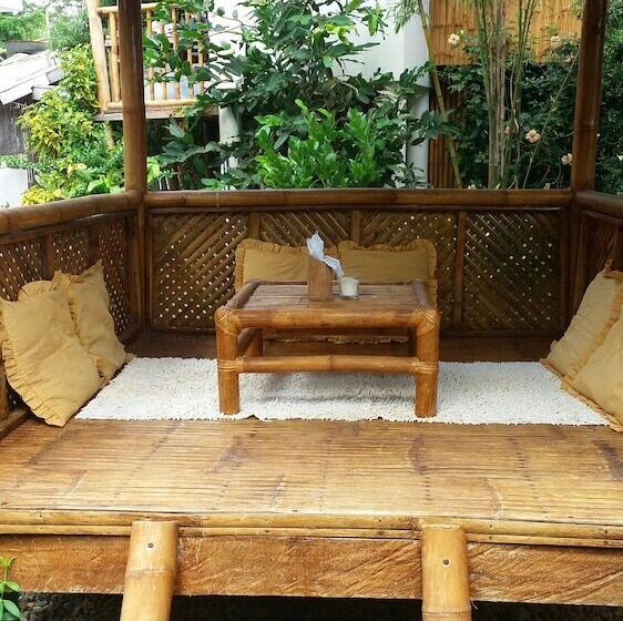 Hangout Beach & Resort