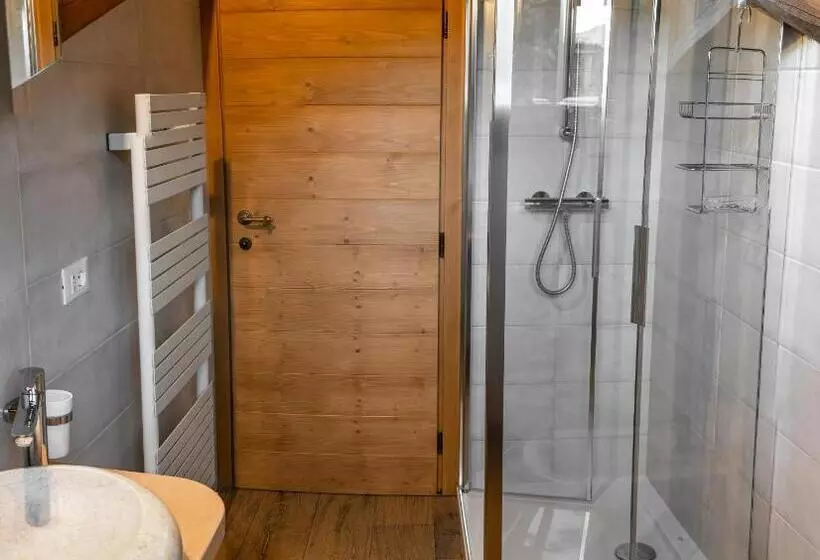 ホテル B&b La Genzianella