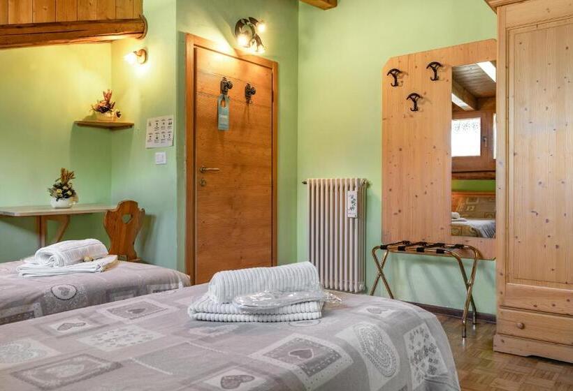 בית מלון כפרי B&b La Genzianella