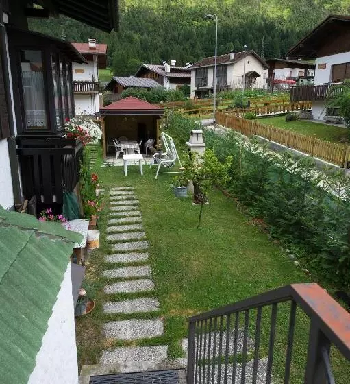 ホテル B&b La Genzianella