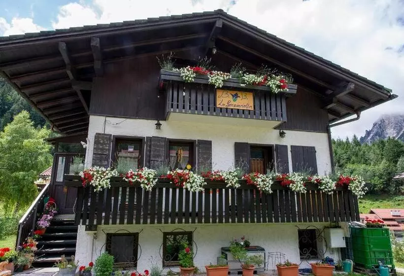 ホテル B&b La Genzianella