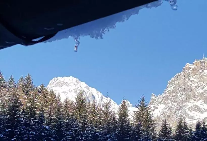 ホテル B&b La Genzianella