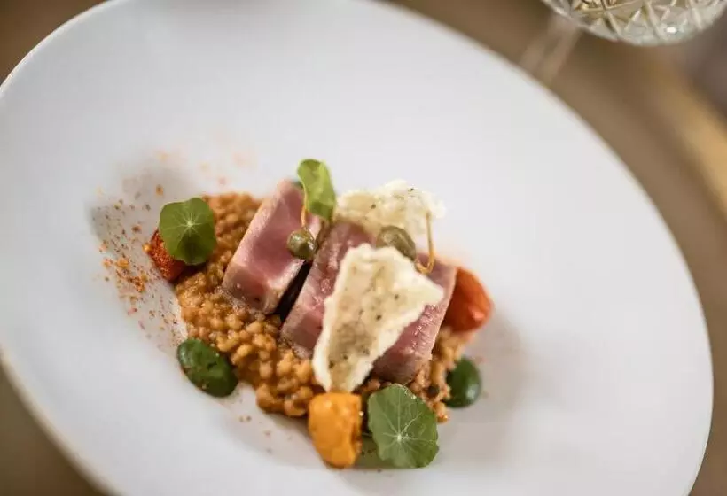 Boutique Hotel Zum Rosenbaum