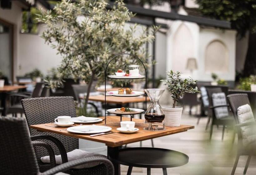 Boutique Hotel Zum Rosenbaum