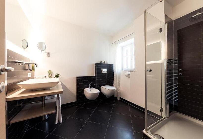 Boutique Hotel Zum Rosenbaum