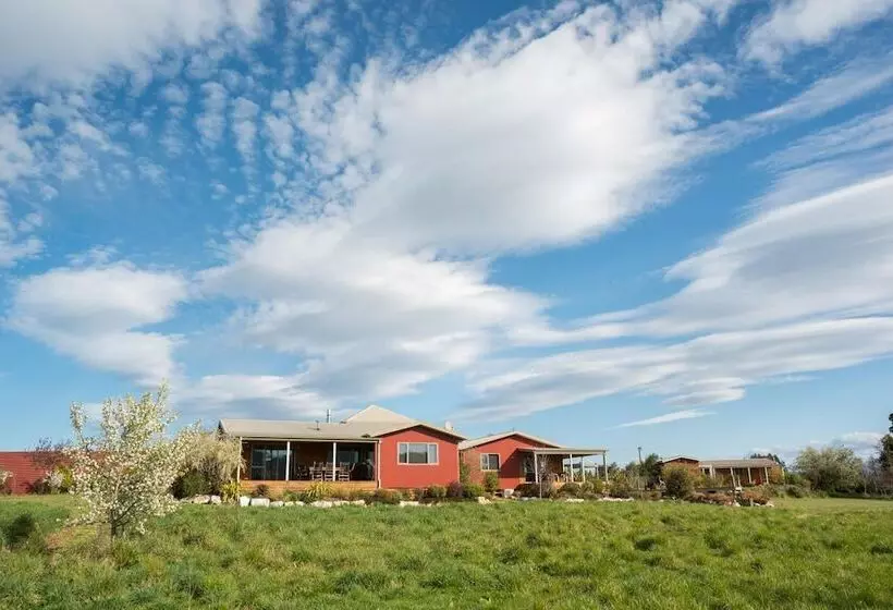 Hotelli Eden's Edge Lodge