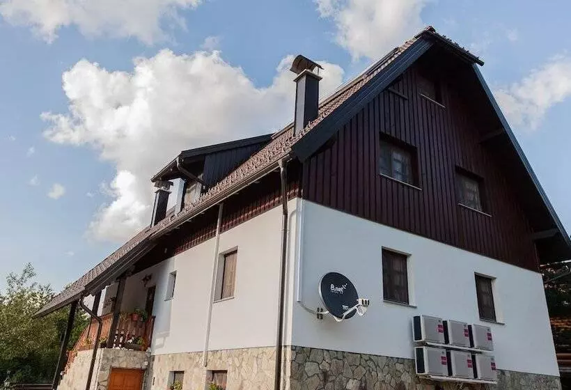 Hotelli House Rustico