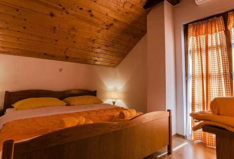 Hotelli House Rustico