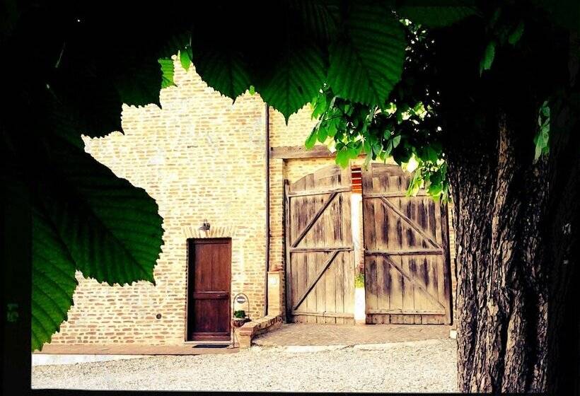 Отель La Corte San Michele