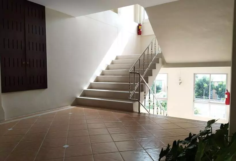 هتل P. Place Service Residence