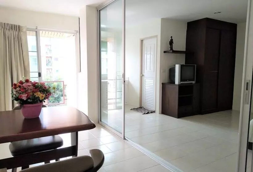 هتل P. Place Service Residence