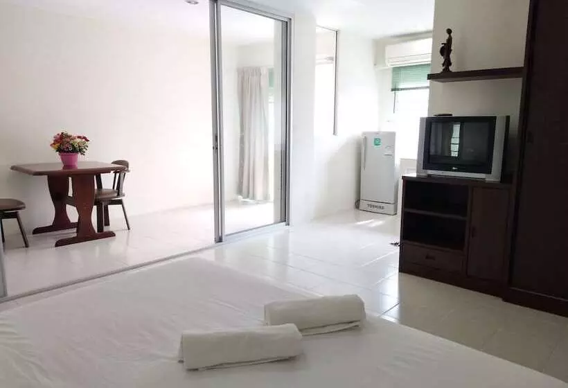 هتل P. Place Service Residence