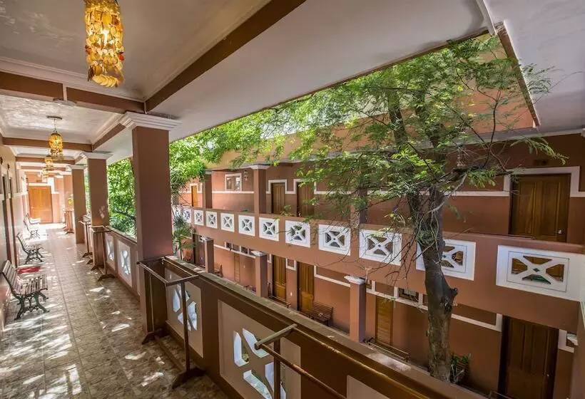 هتل River Top Lodge